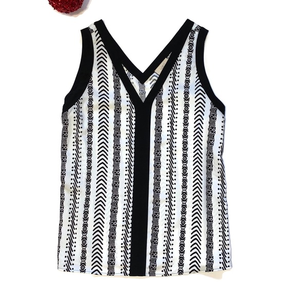 LOFT Tops - Loft Sleeveless V Front Back Top Black White XL